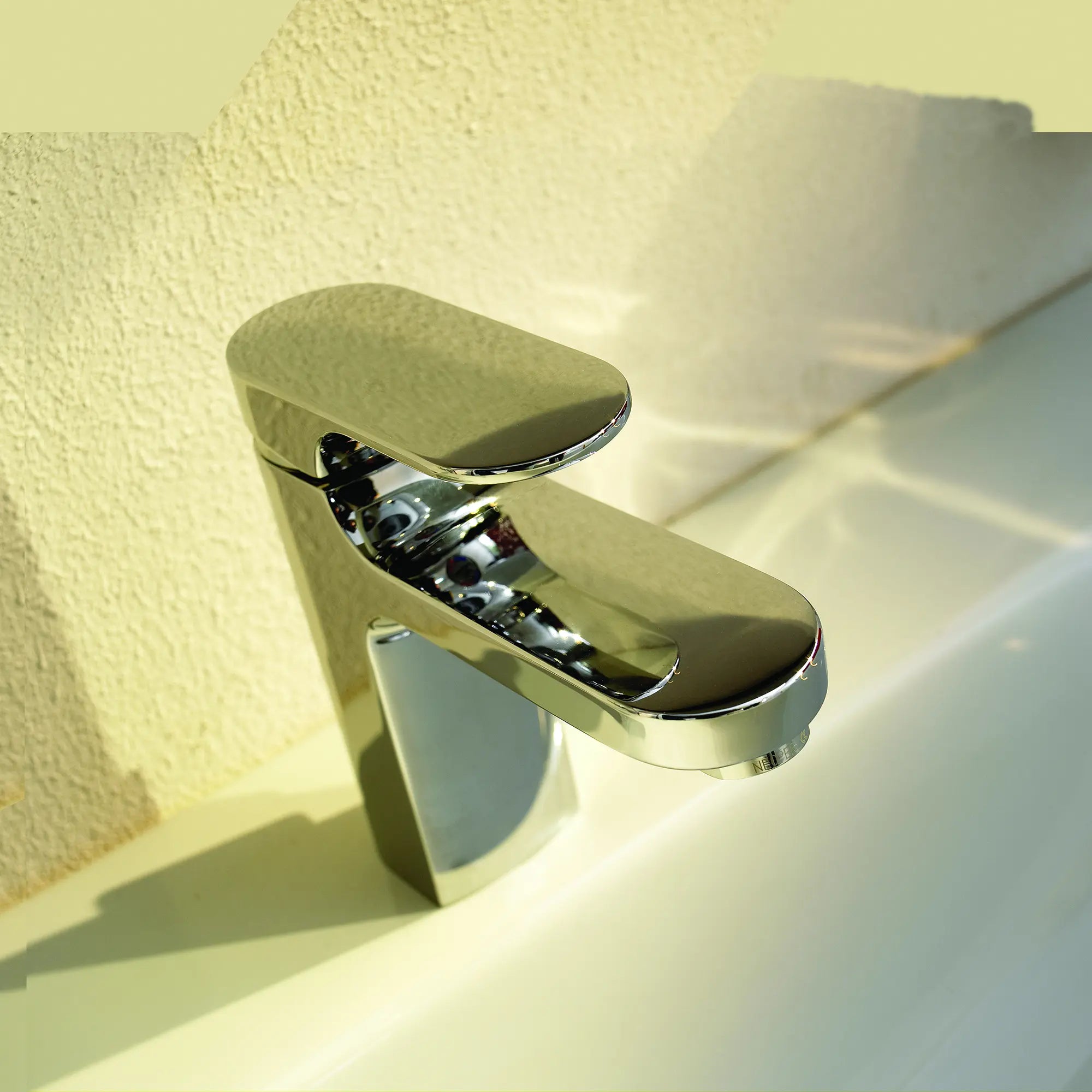 Moments 1-Handle Monoblock Bathroom Faucet — thumbnail 3